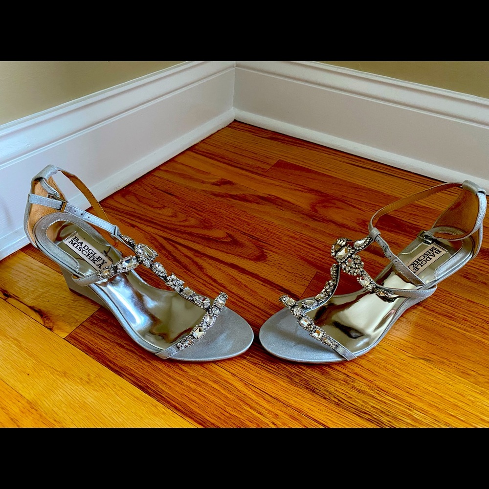 Badgley Mischka Melissa all Shoes Silver New In Box!